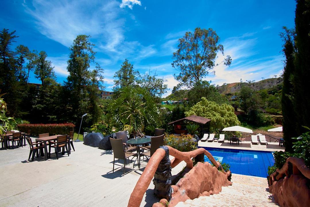 Mansion By Bernalo Hotels Guatapé Exterior foto