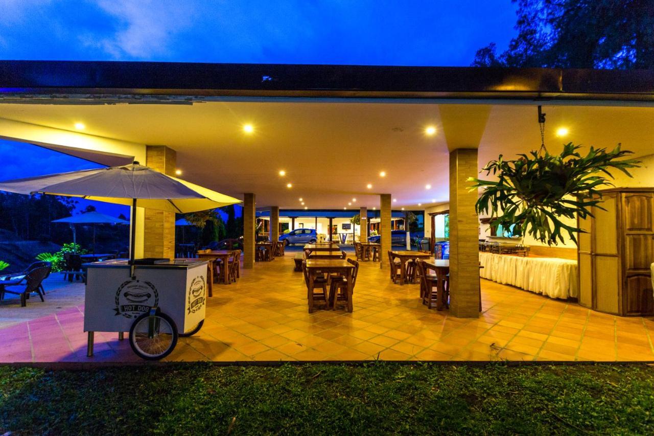 Mansion By Bernalo Hotels Guatapé Exterior foto